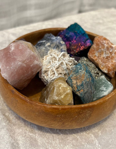 Råa stenar och kristaller