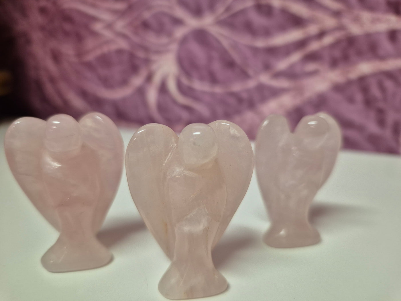 Ängel av rosenkvarts