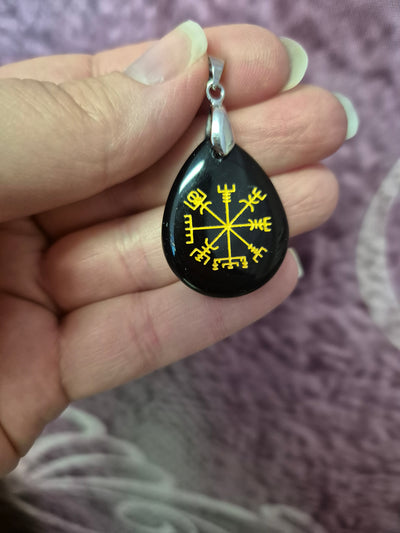 Hänge Vegvisir - svart obsidian