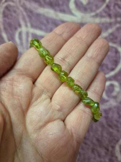 Armband stenchips - Peridot